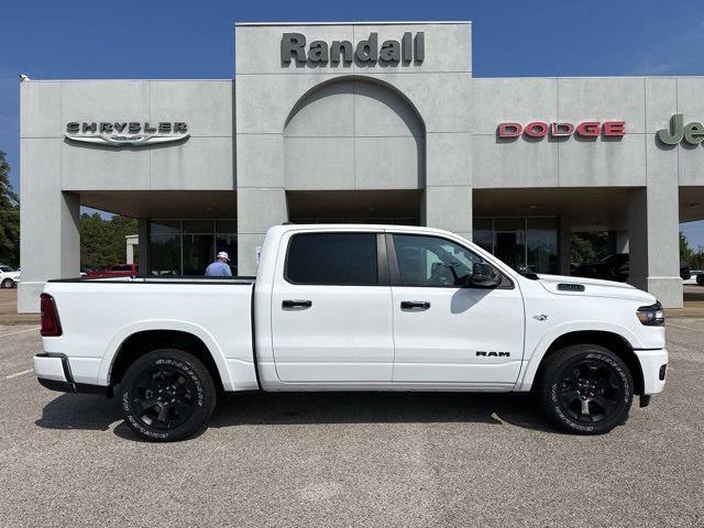 New 2026 RAM 1500 4x4 Crew Cab image 8