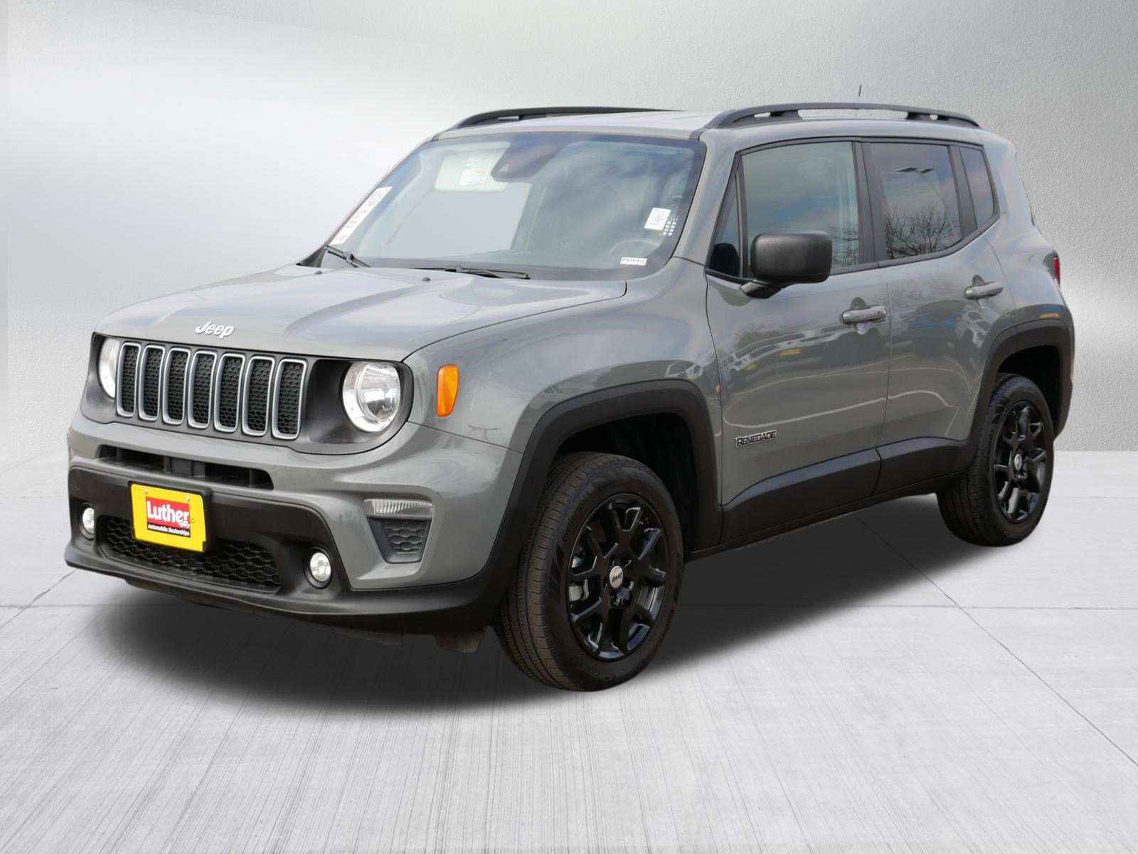 Used 2022 Jeep Renegade Latitude w/ Convenience Group AWD/4WD image 3