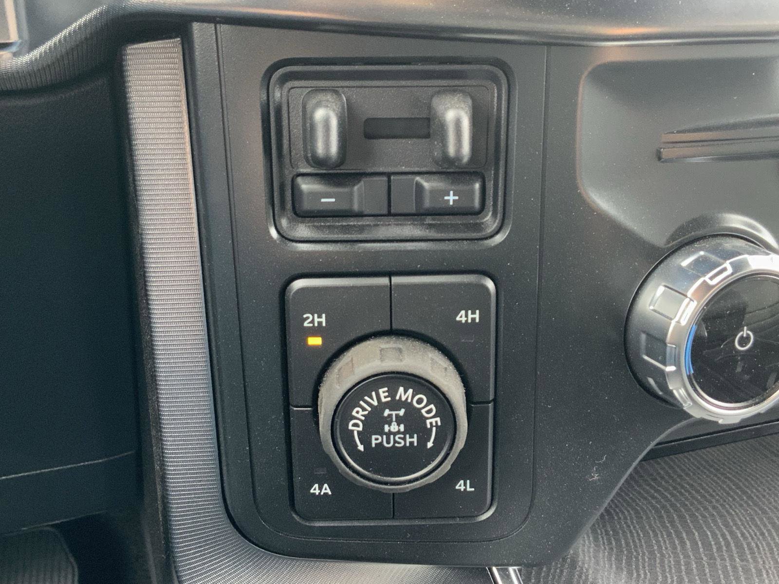 Used 2022 Ford F150 Platinum w/ Equipment Group 701A High image 35