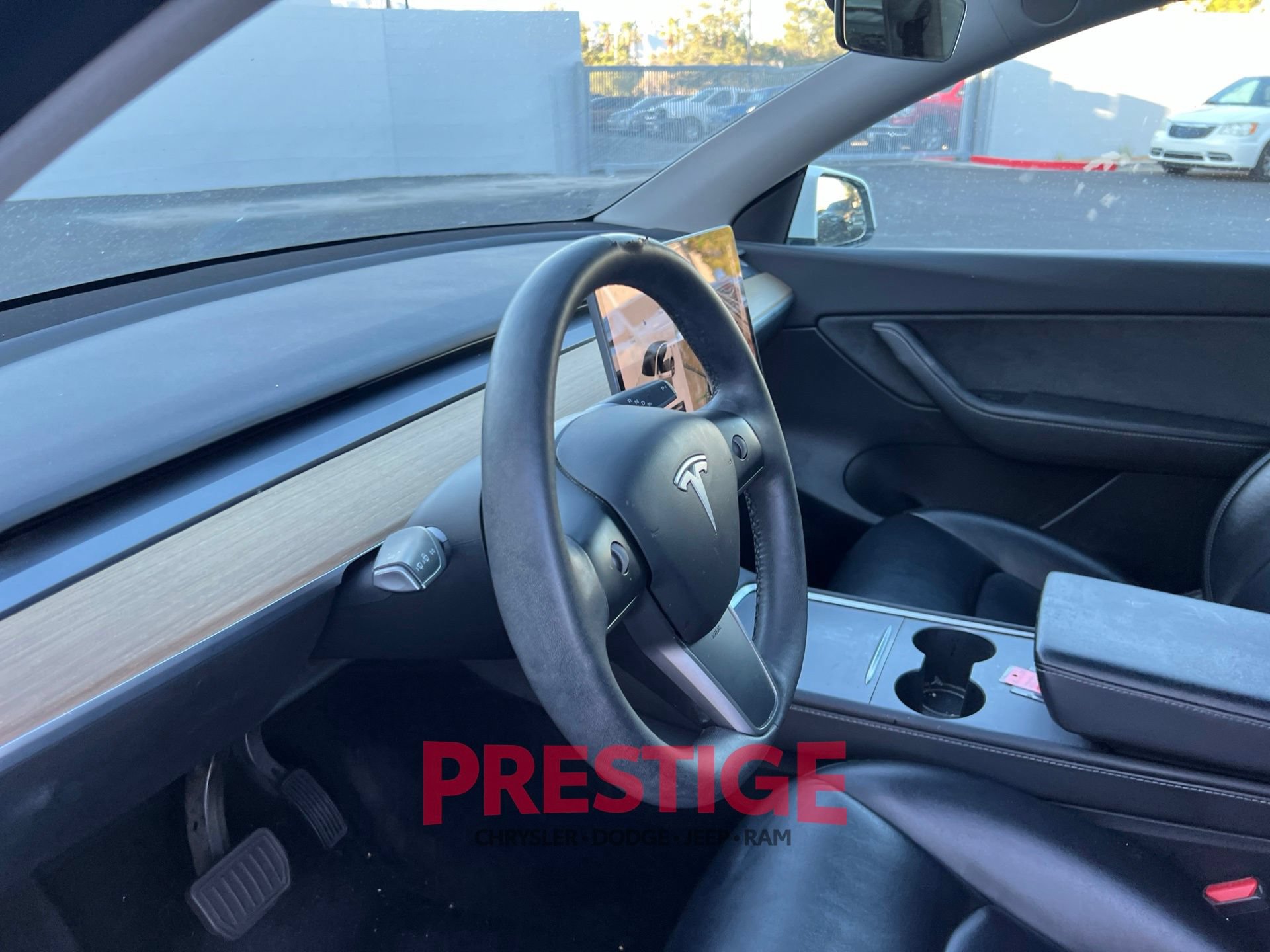 Used 2021 Tesla Model Y Long Range AWD/4WD image 30