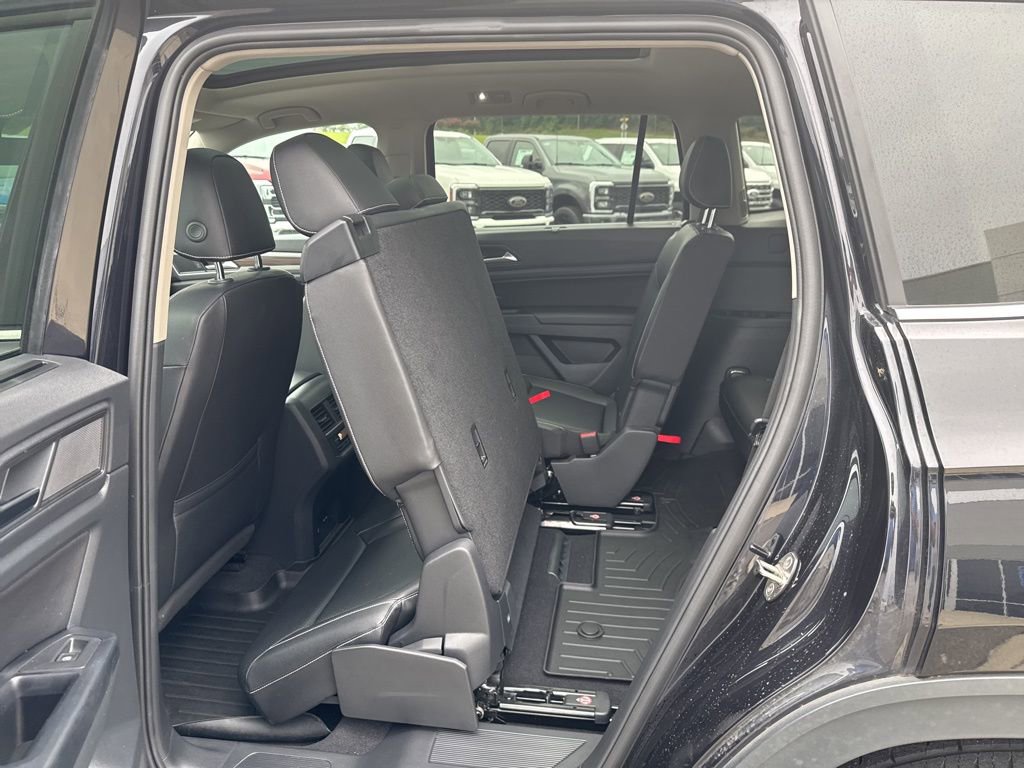 Used 2021 Volkswagen Atlas SE image 17