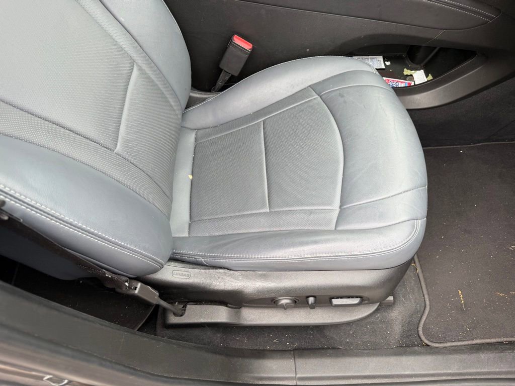 Used 2020 Buick Enclave Essence FWD image 18