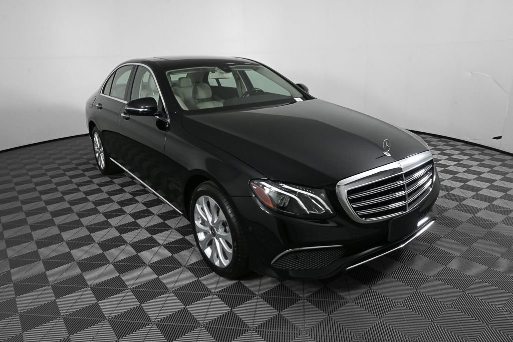 Certified 2017 Mercedes-Benz E 300 4MATIC image 24
