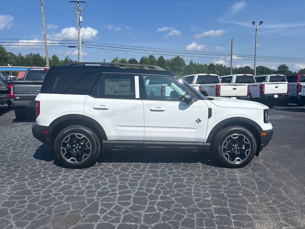 New 2026 Ford Bronco Sport Outer Banks w/ Outer Banks Tech Package+ AWD/4WD image 4