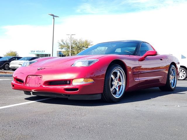 Used 2000 Chevrolet Corvette Coupe w/ Memory Pkg image 2