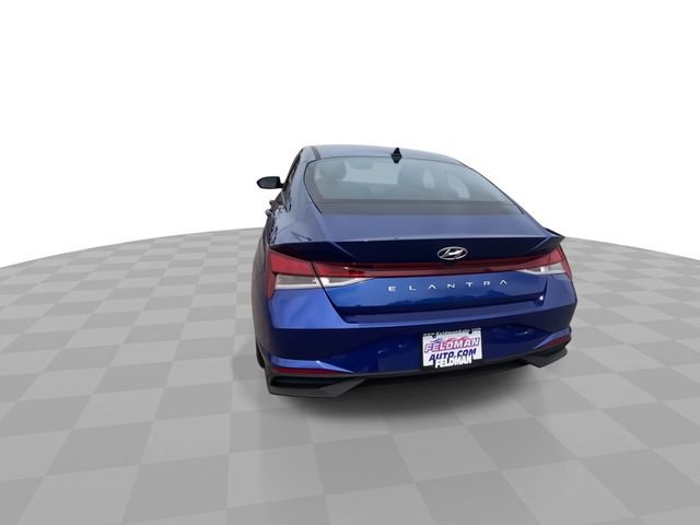 Used 2023 Hyundai Elantra SEL FWD image 9