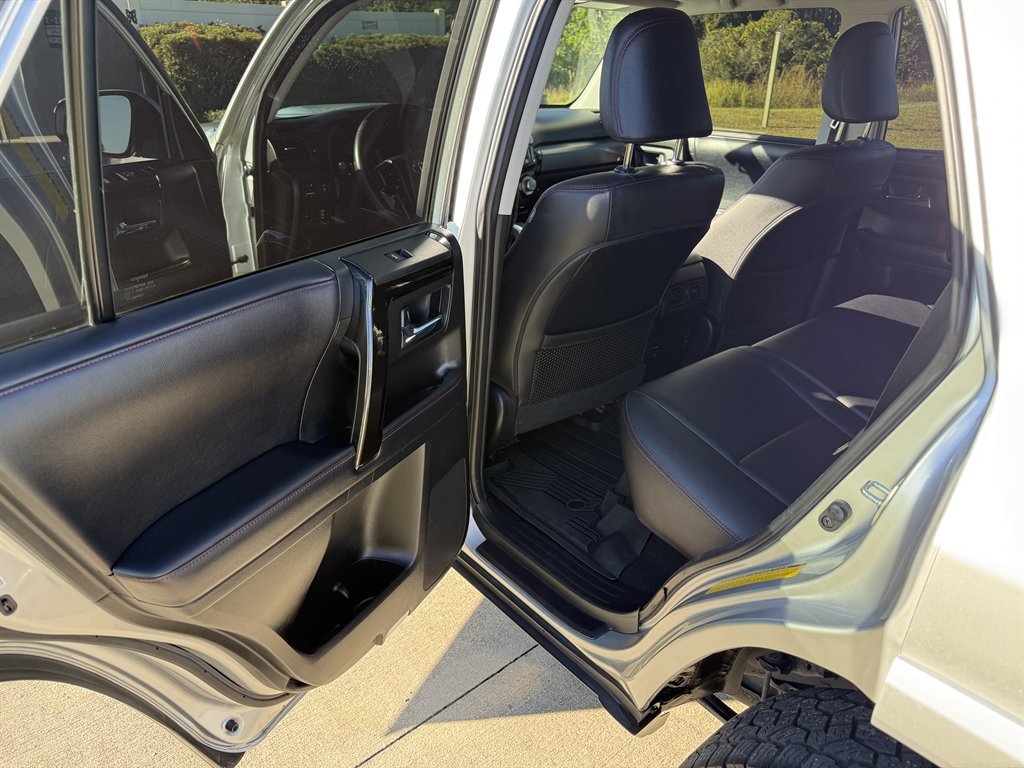 Used 2019 Toyota 4Runner TRD Off-Road Premium image 12