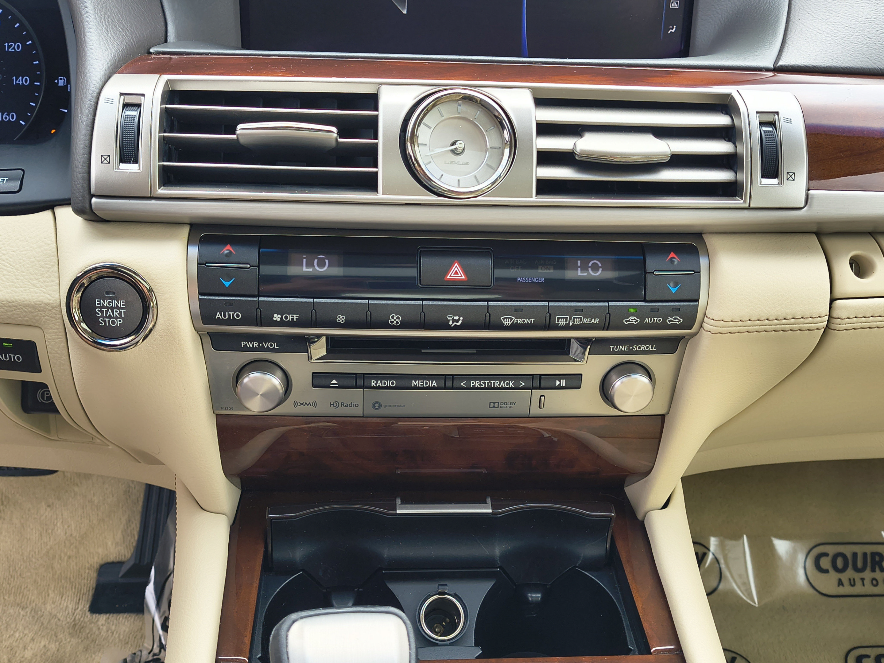 Used 2016 Lexus LS 460 w/ Comfort Package RWD image 27