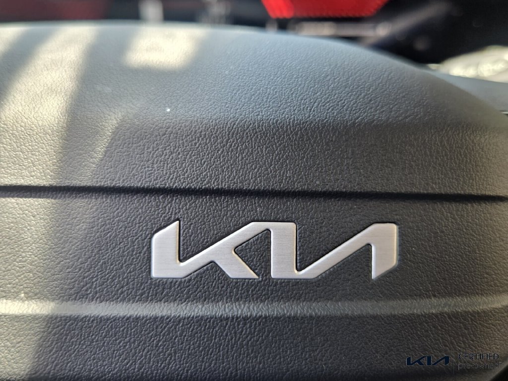 Used 2026 Kia Sorento LX FWD image 28