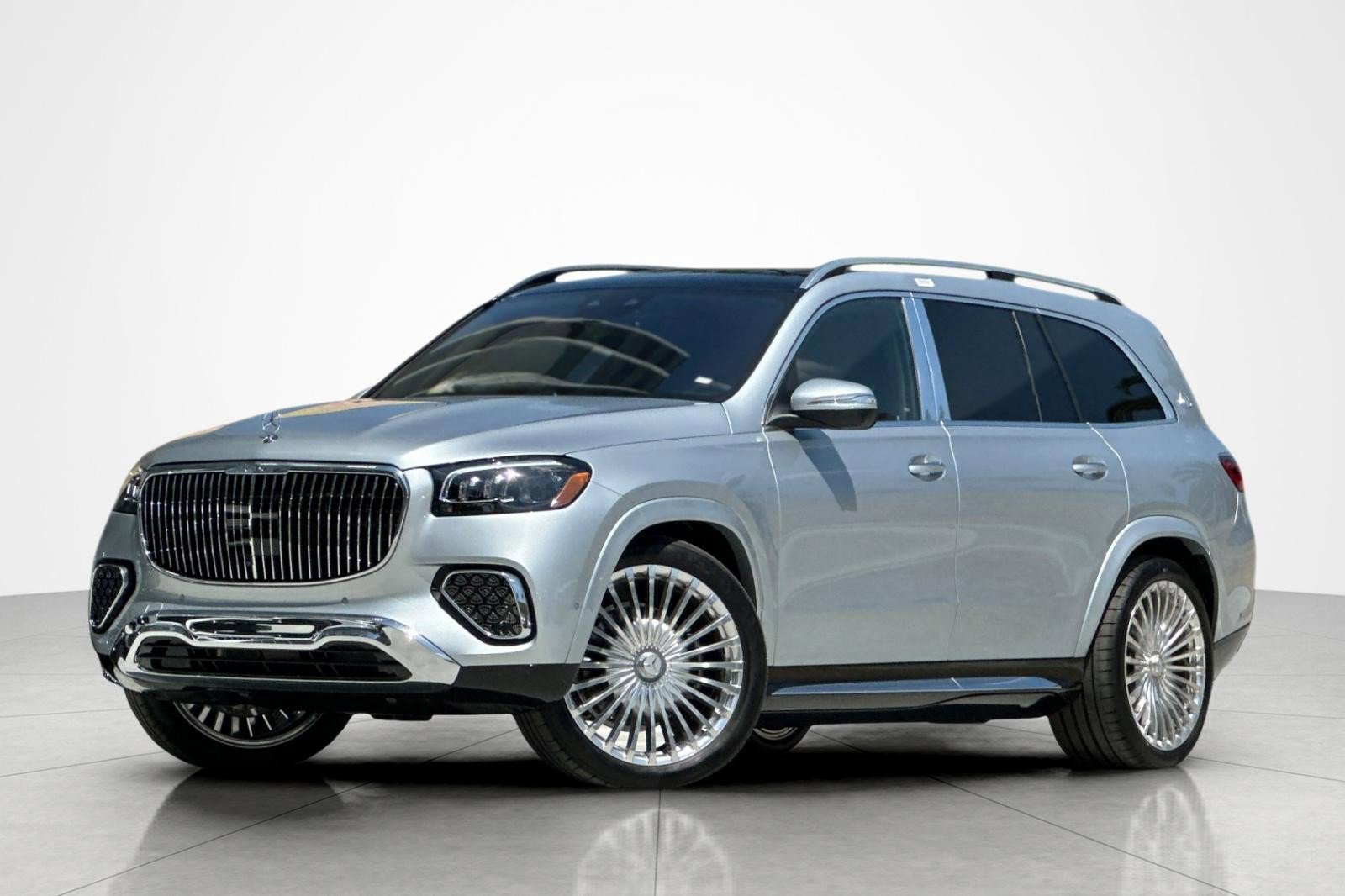 New 2026 Mercedes-Benz Maybach GLS 600 4MATIC image 1