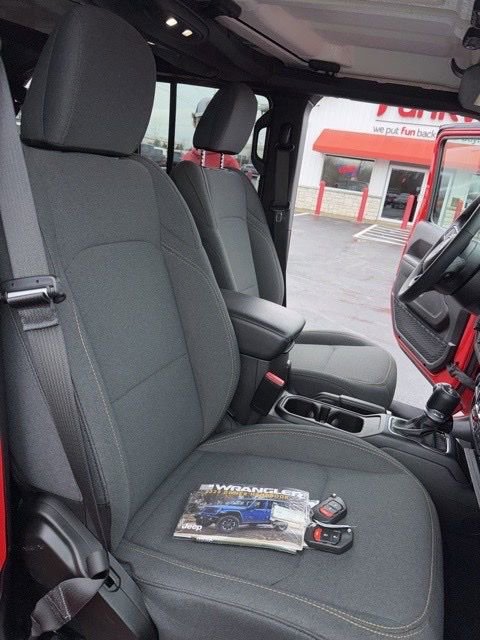 Used 2025 Jeep Wrangler Willys 4xe image 8