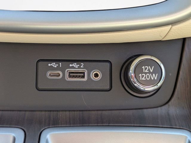 Used 2020 Nissan Murano Platinum w/ Cargo Package image 25