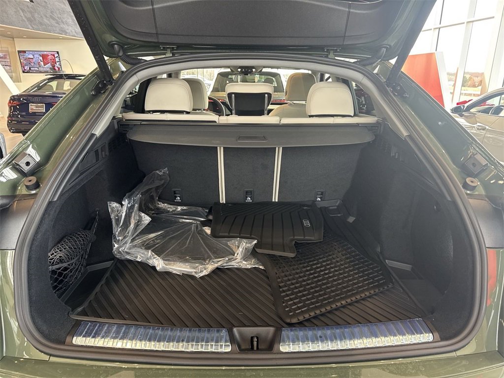 New 2025 Audi Q5 Premium Plus image 26