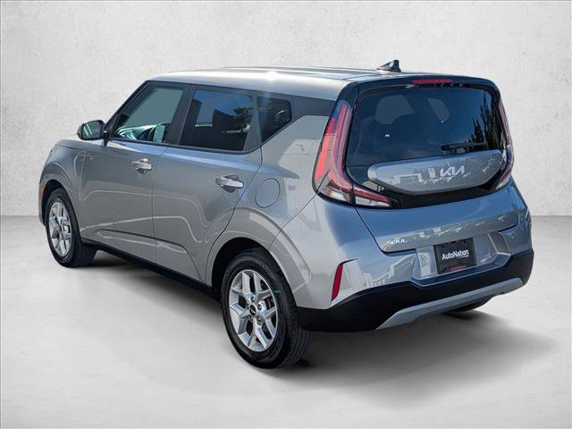 Used 2025 Kia Soul LX w/ LX Technology Package image 8