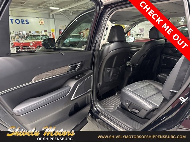 Used 2022 Kia Telluride SX w/ SX Prestige Package image 23