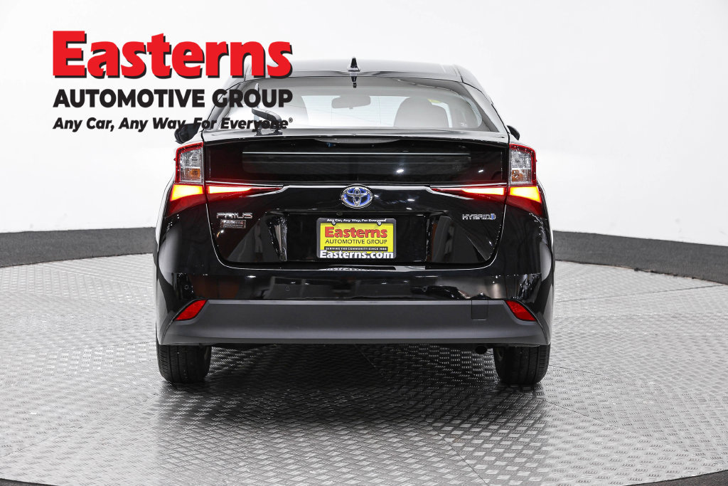 Used 2022 Toyota Prius LE FWD image 7