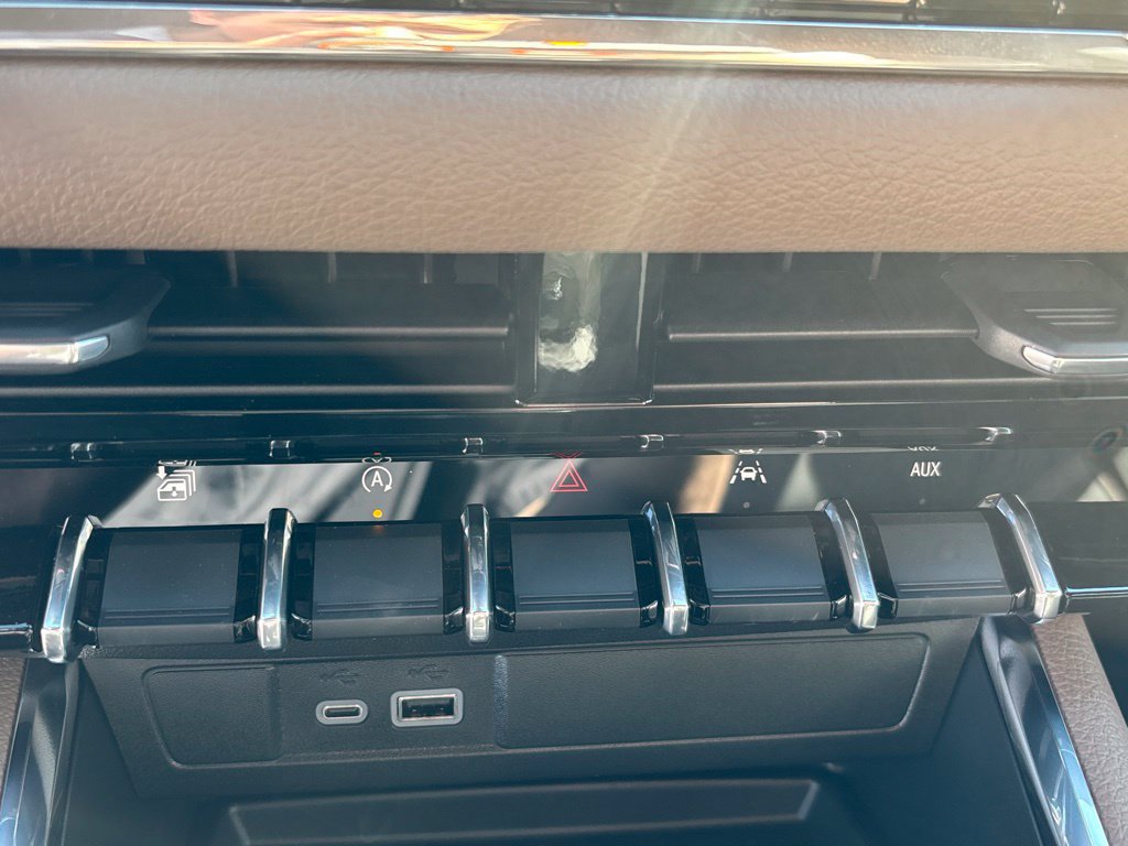 New 2026 GMC Canyon Denali AWD/4WD image 33