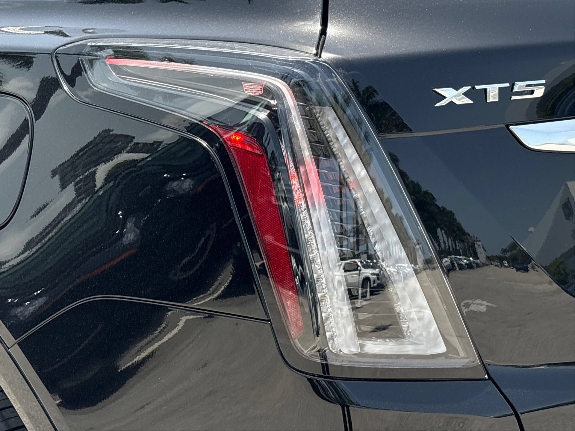 New 2024 Cadillac XT5 Sportv w/ Platinum Package AWD/4WD image 15