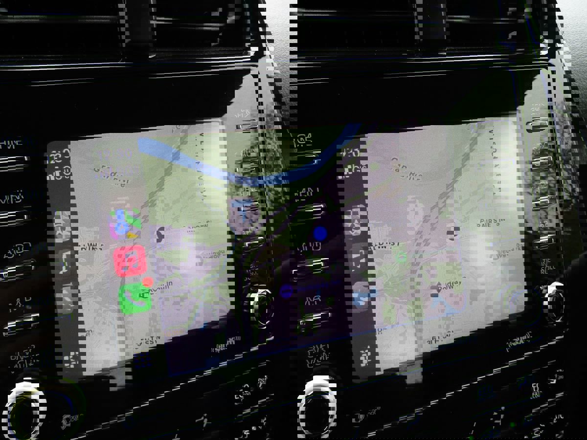 Used 2022 Toyota Prius LE image 14