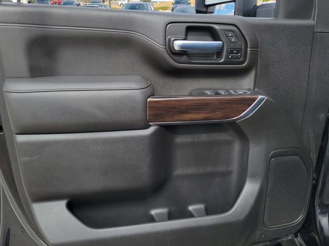 Used 2022 GMC Sierra 3500 SLT w/ SLT Convenience Package image 7