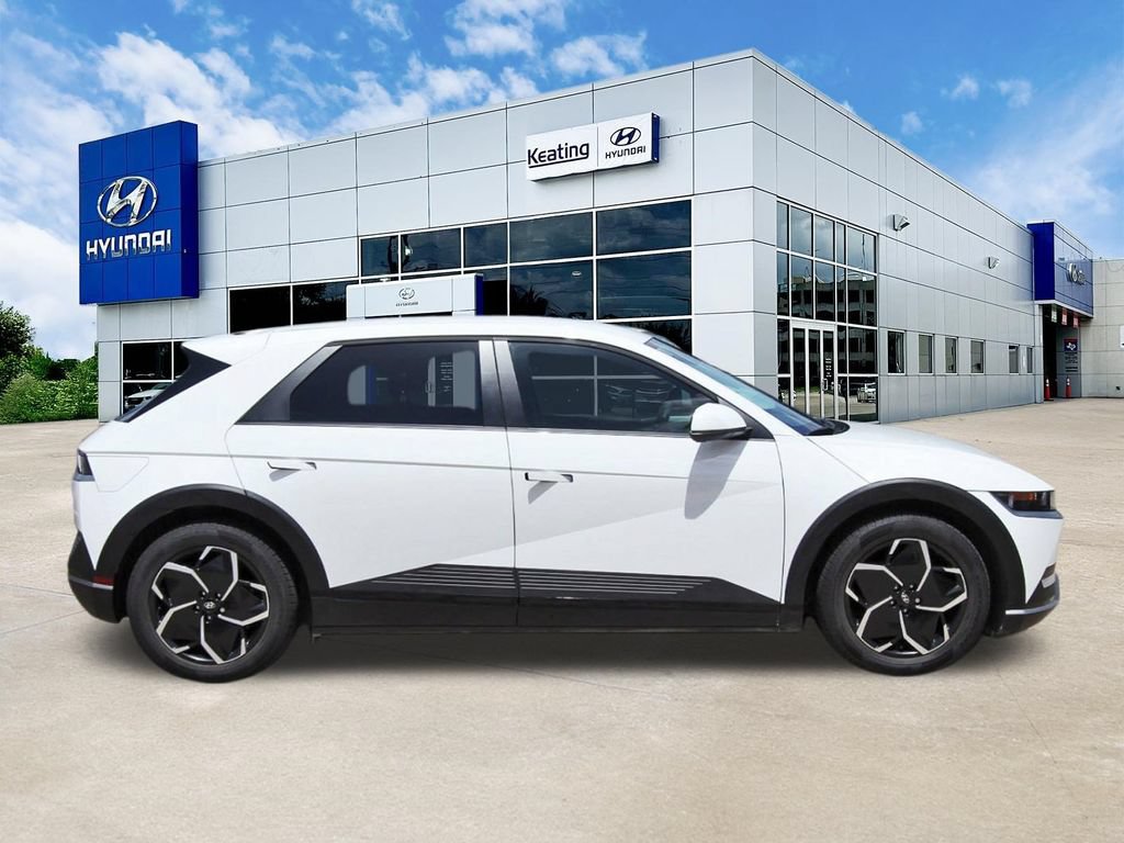 Certified 2024 Hyundai Ioniq 5 SE RWD image 4
