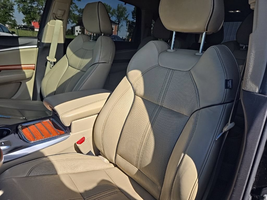 Used 2017 Acura MDX SH-AWD w/ Advance Package image 31