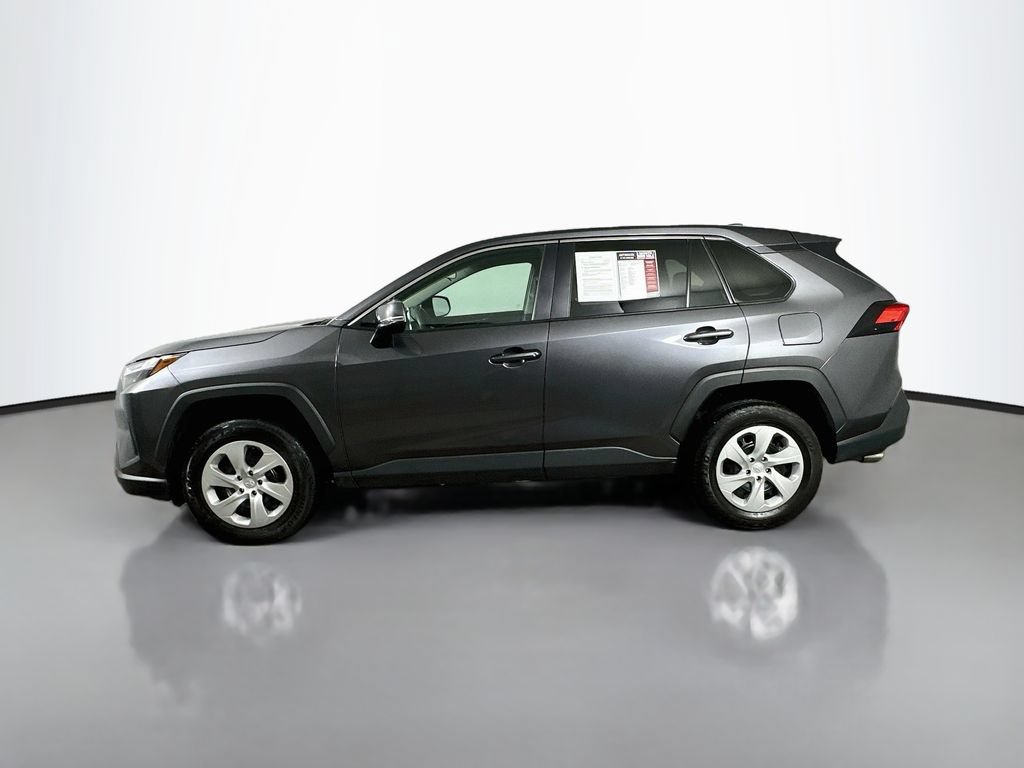 Used 2024 Toyota RAV4 LE FWD image 5