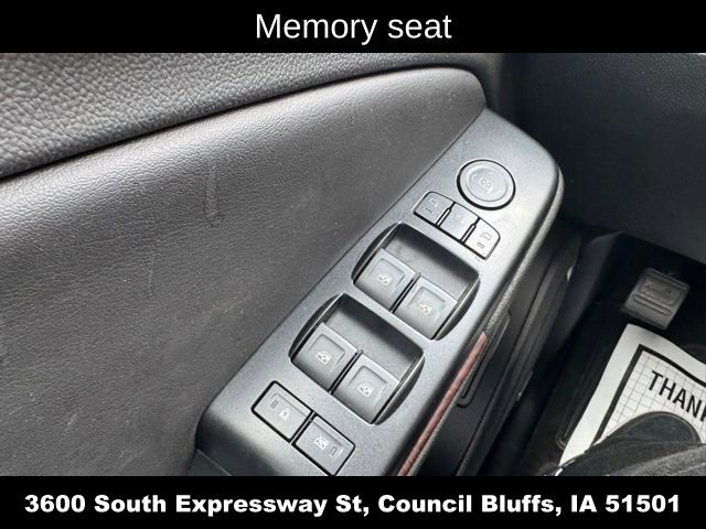 Used 2018 GMC Yukon SLT AWD/4WD image 24