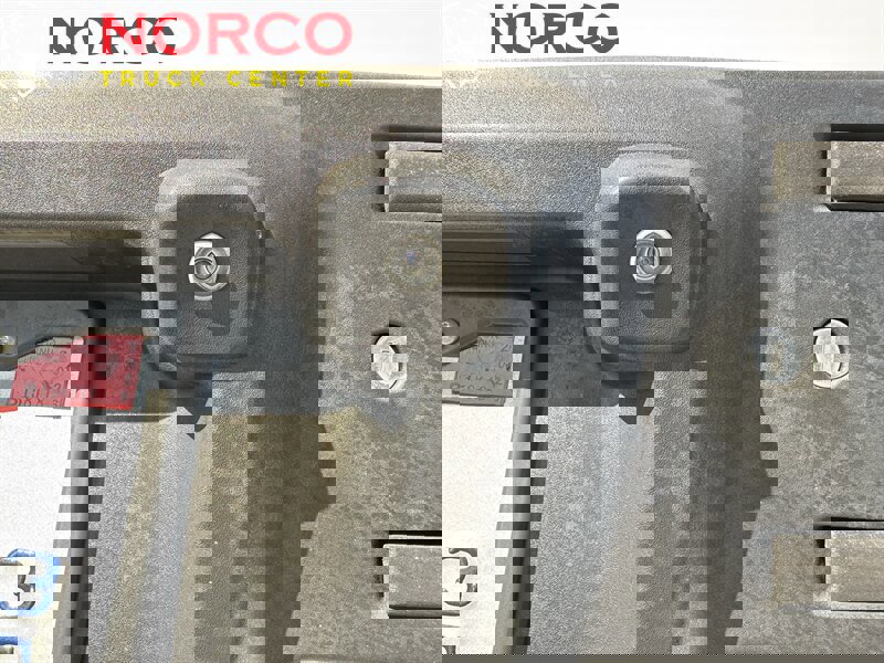 Used 2018 RAM ProMaster City SLT w/ Lights & Wheels Group image 12