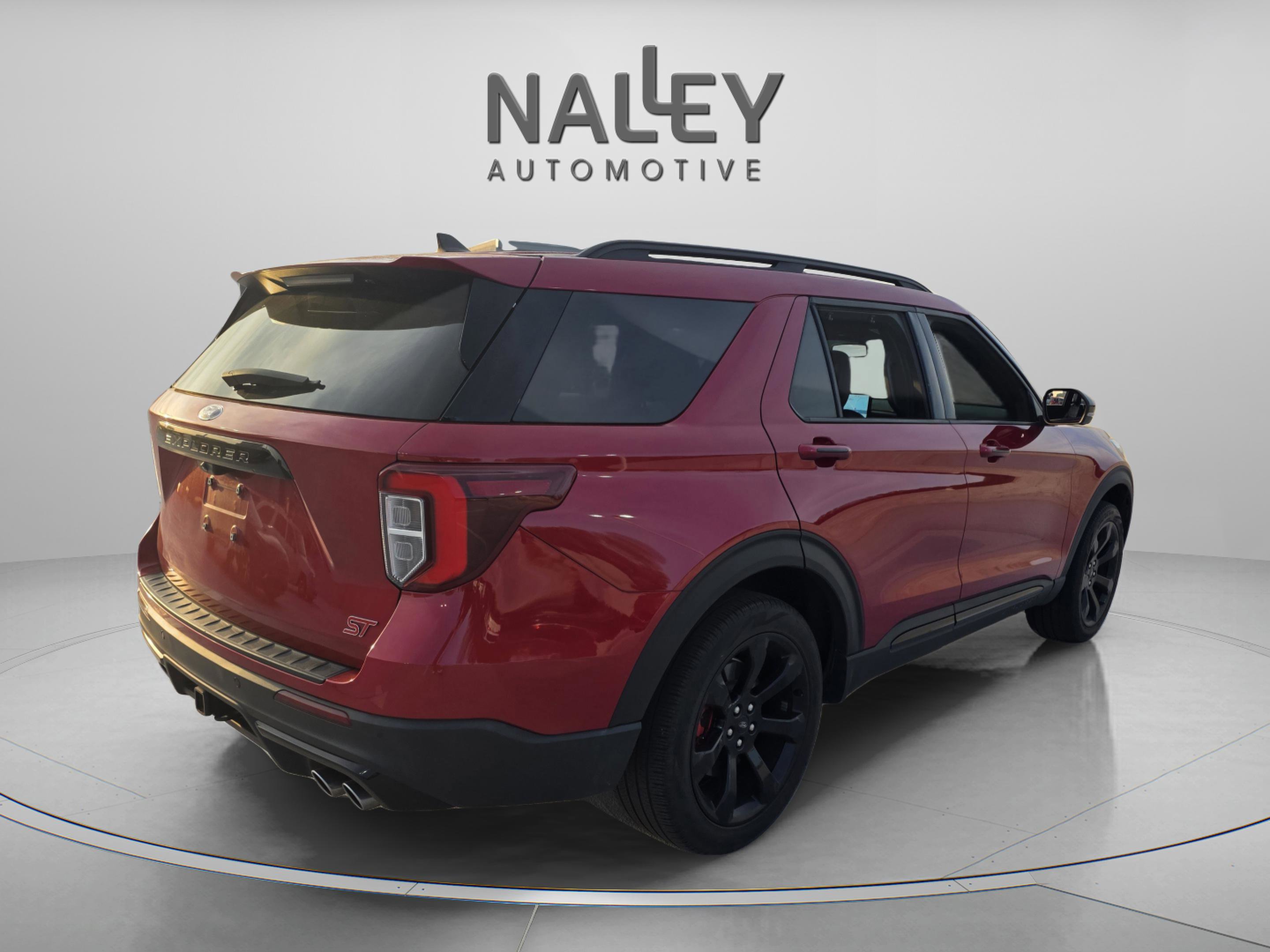 Used 2023 Ford Explorer ST w/ Equipment Group 401A image 5