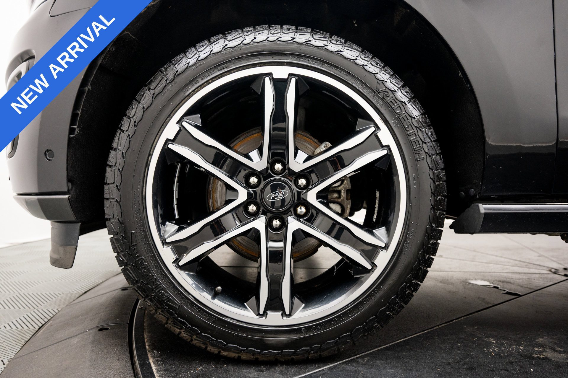 Used 2021 Ford Expedition Limited AWD/4WD image 34