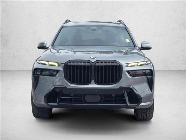 Used 2024 BMW X7 xDrive40i w/ M Sport Package AWD/4WD image 2