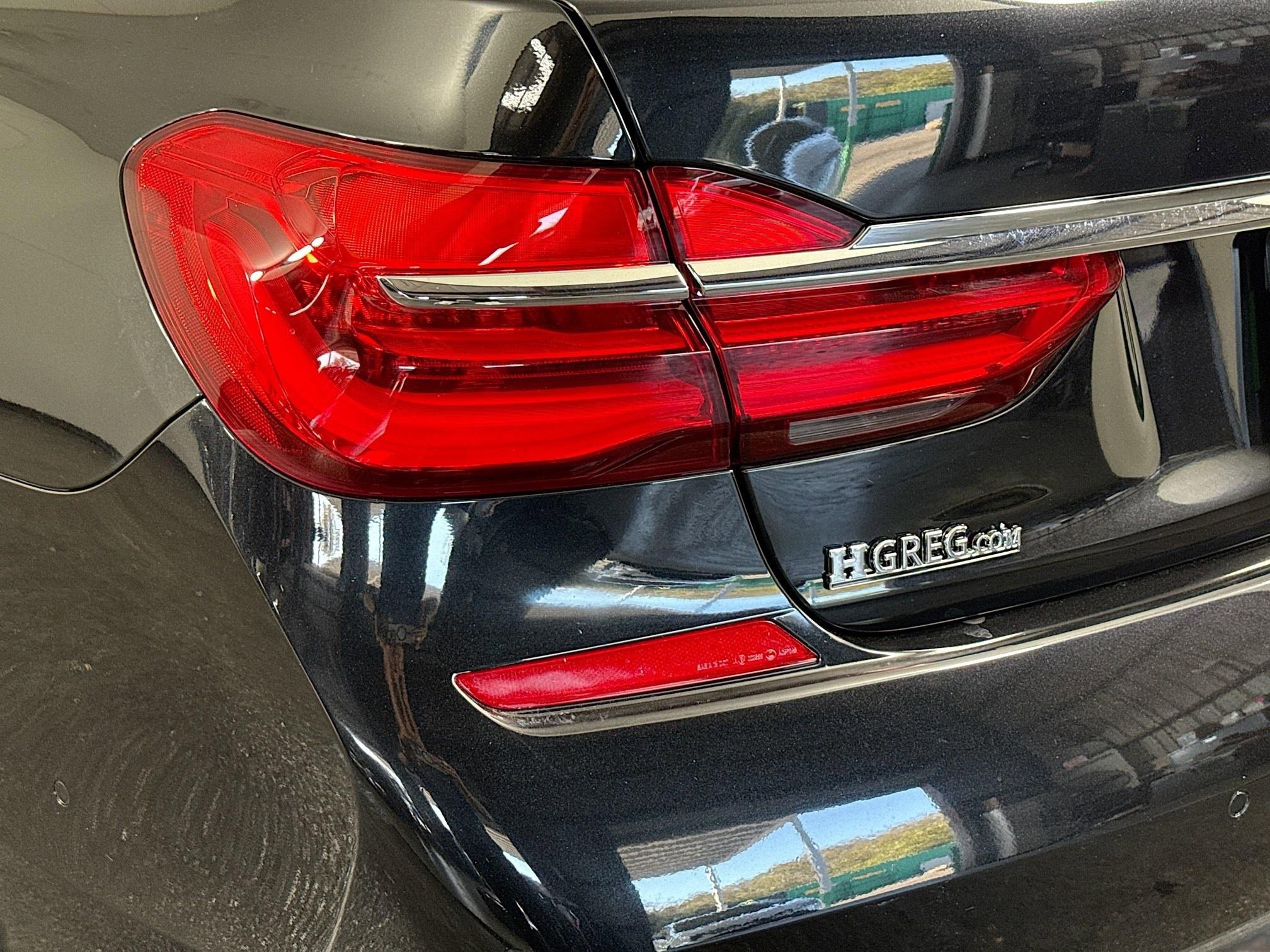 Used 2019 BMW 740i w/ Executive Package image 36