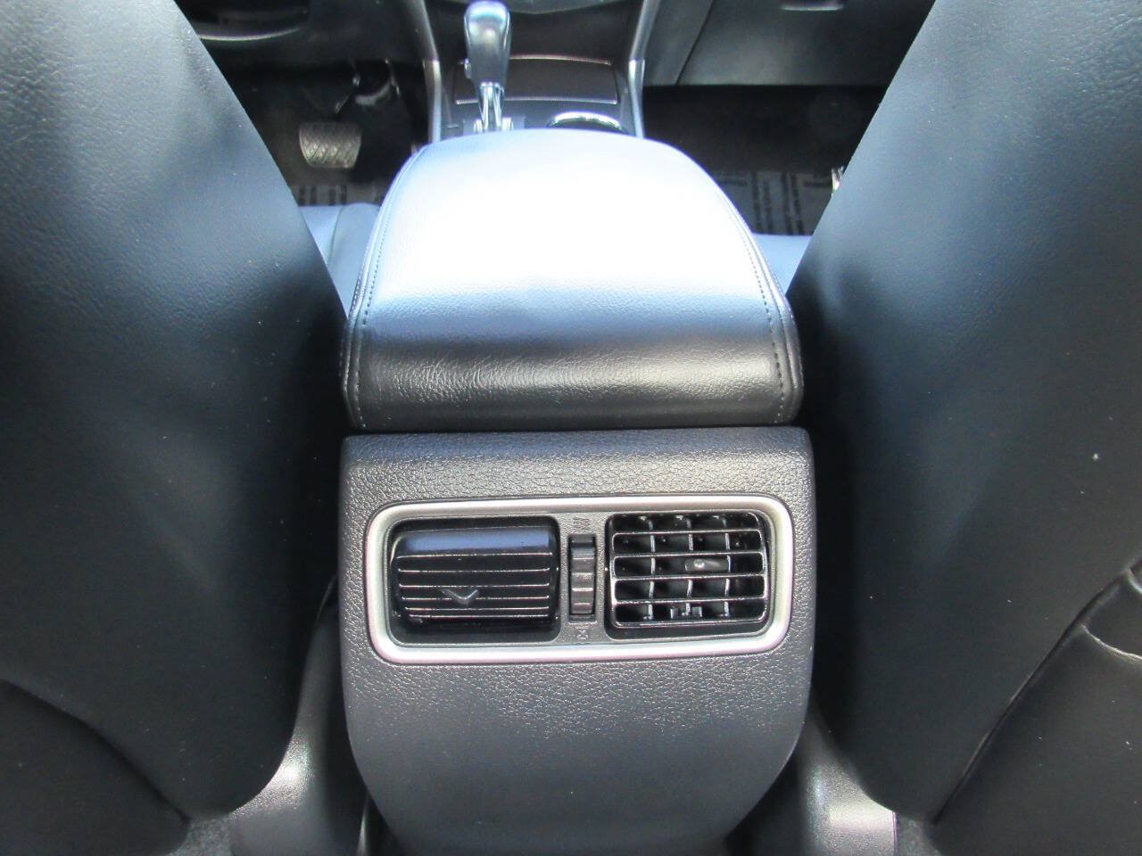 Used 2014 Nissan Altima 2.5 SL w/ Technology Package FWD image 21