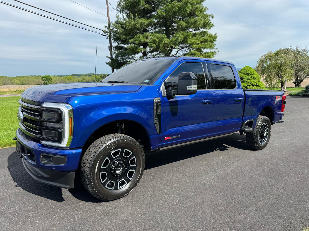Used 2026 Ford F350 Platinum AWD/4WD image 2
