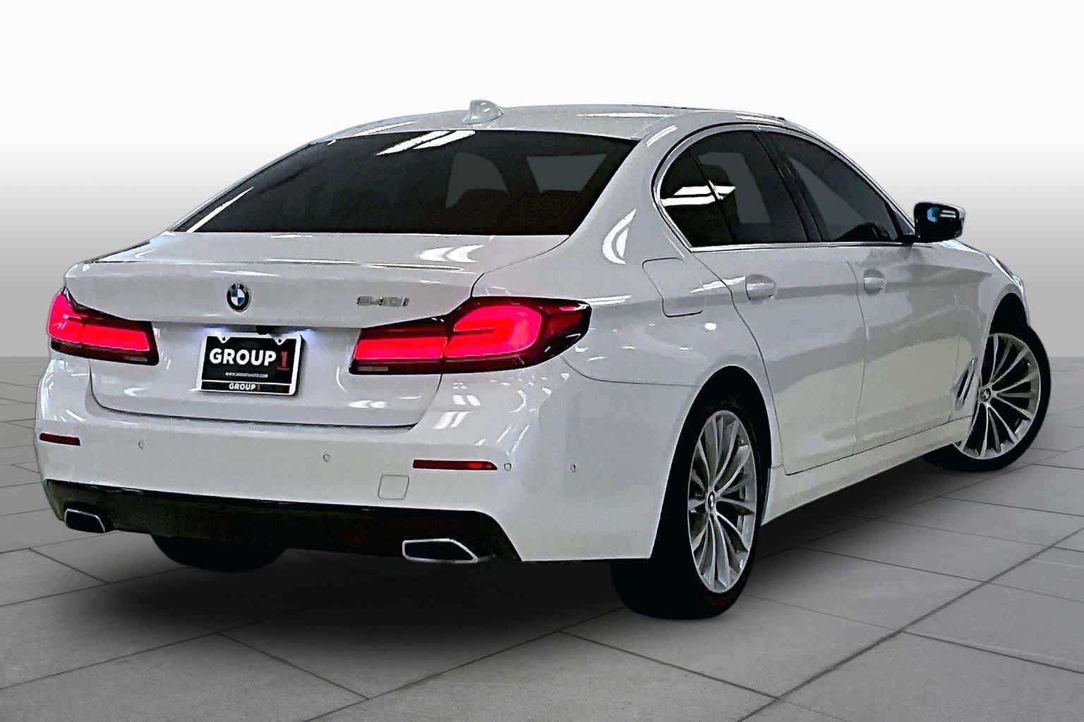 Used 2021 BMW 540i RWD image 11