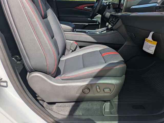 New 2026 Chevrolet Traverse RS FWD image 40