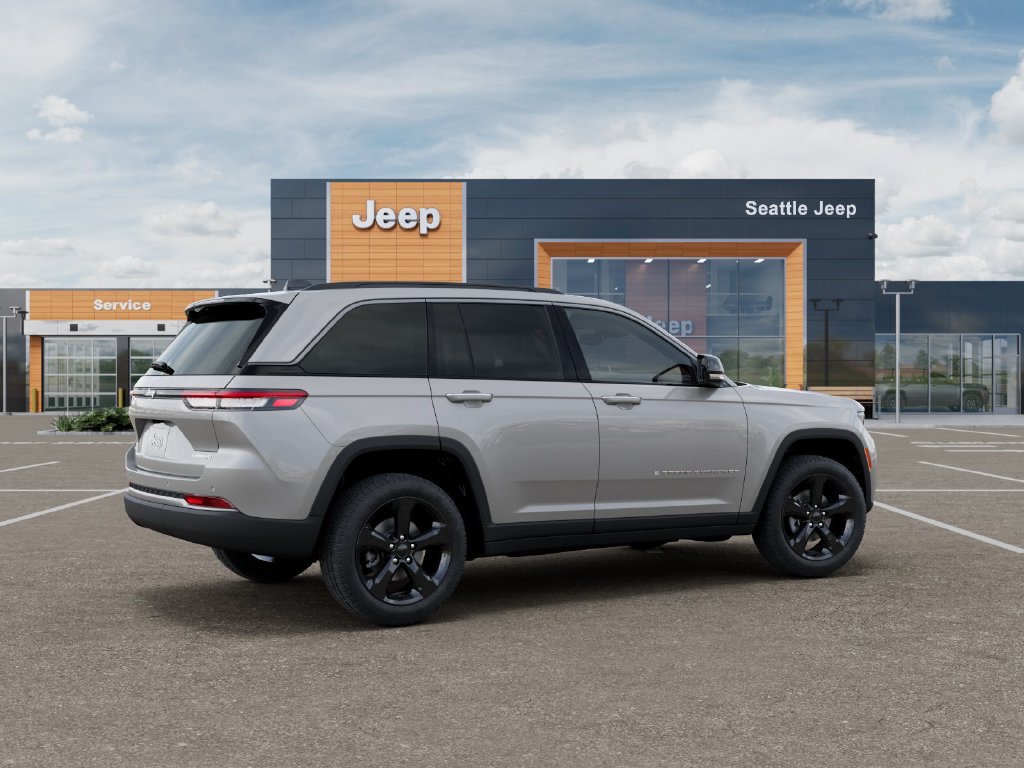New 2026 Jeep Grand Cherokee Limited w/ Limited Altitude Package AWD/4WD image 5