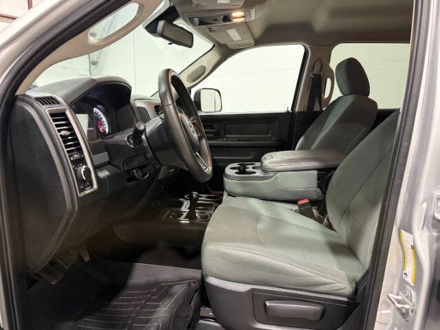 Used 2015 RAM 2500 Tradesman w/ Chrome Appearance Group AWD/4WD image 13