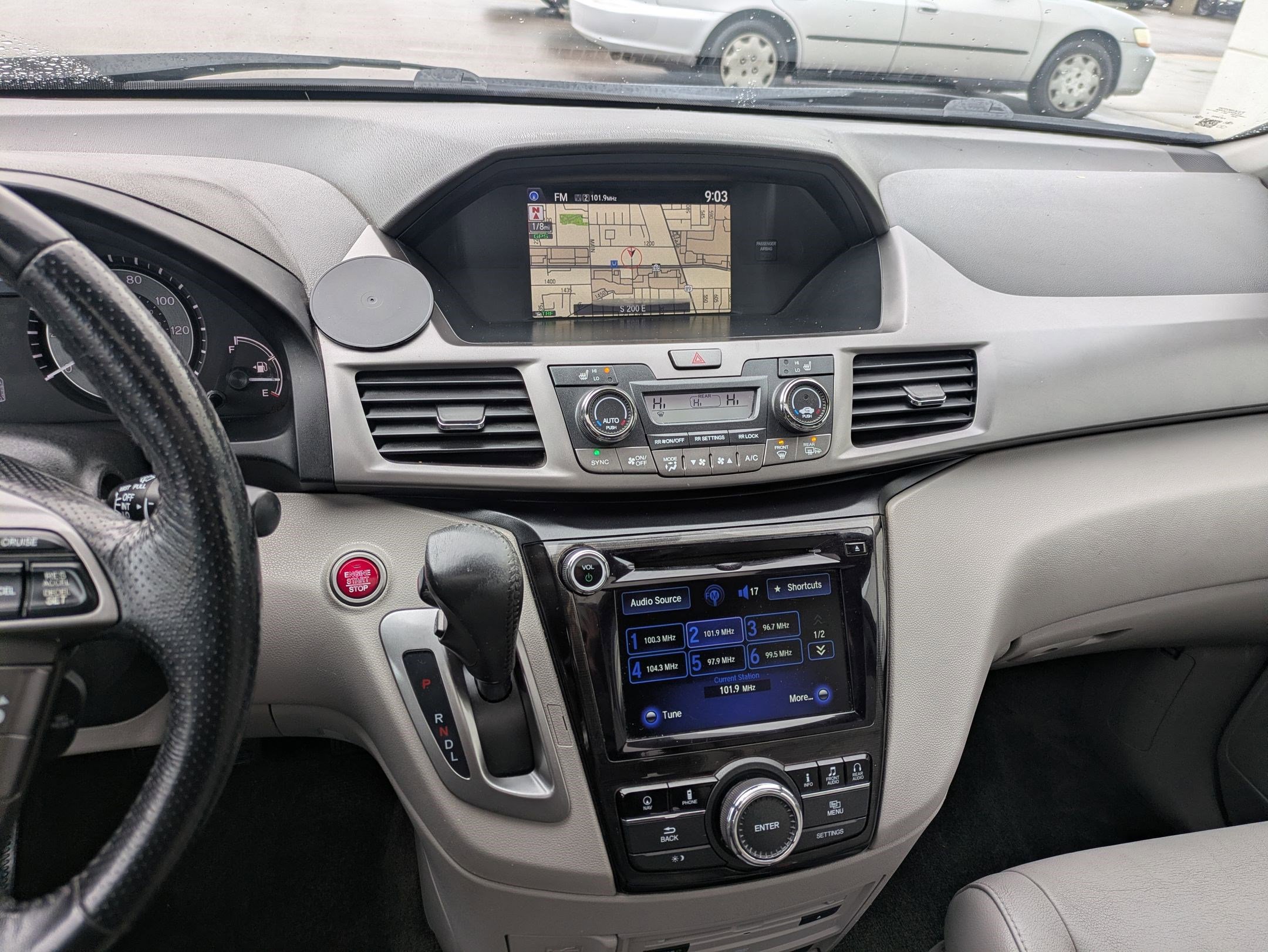 Used 2015 Honda Odyssey Touring image 28