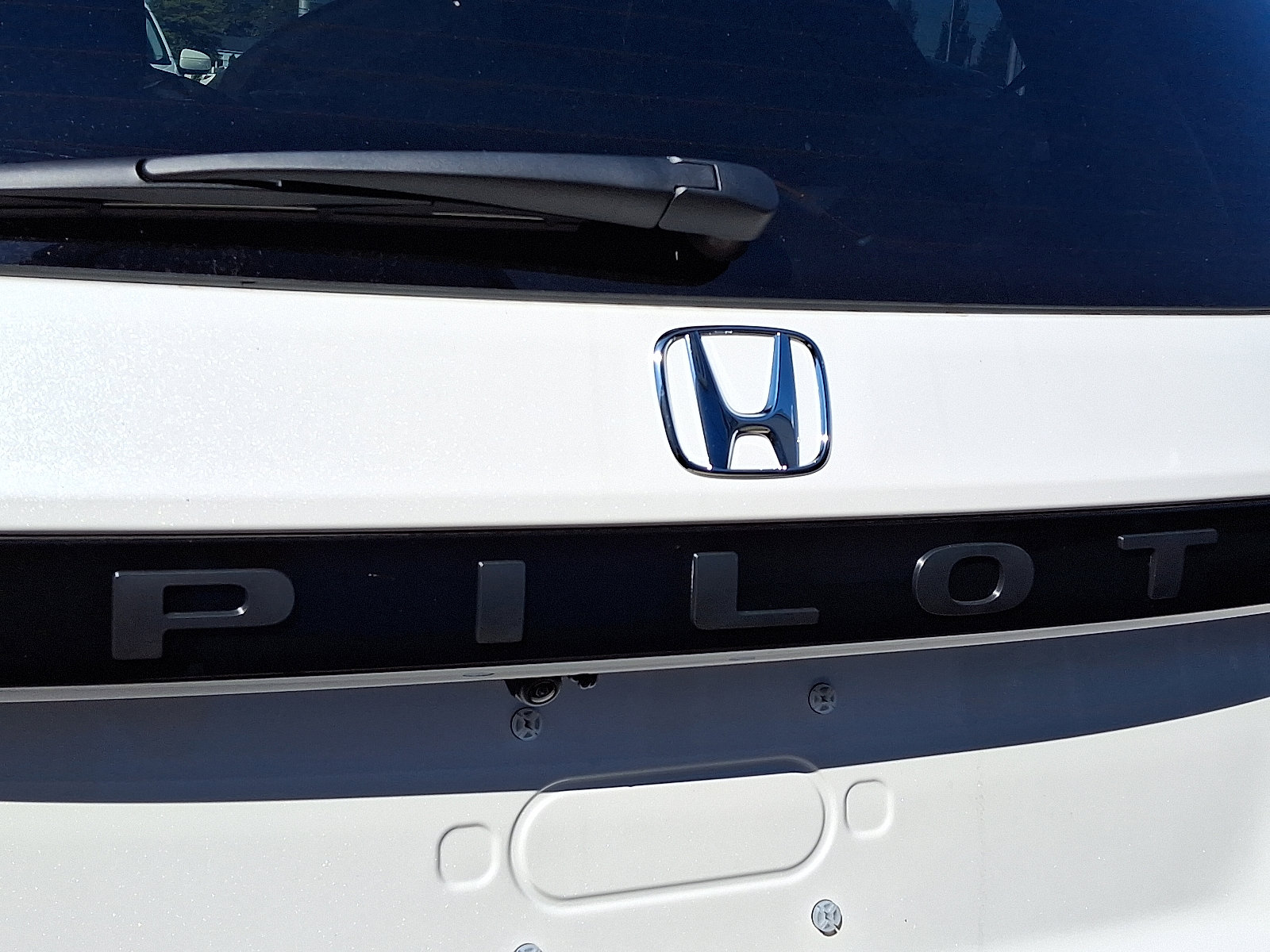 New 2025 Honda Pilot TrailSport image 11