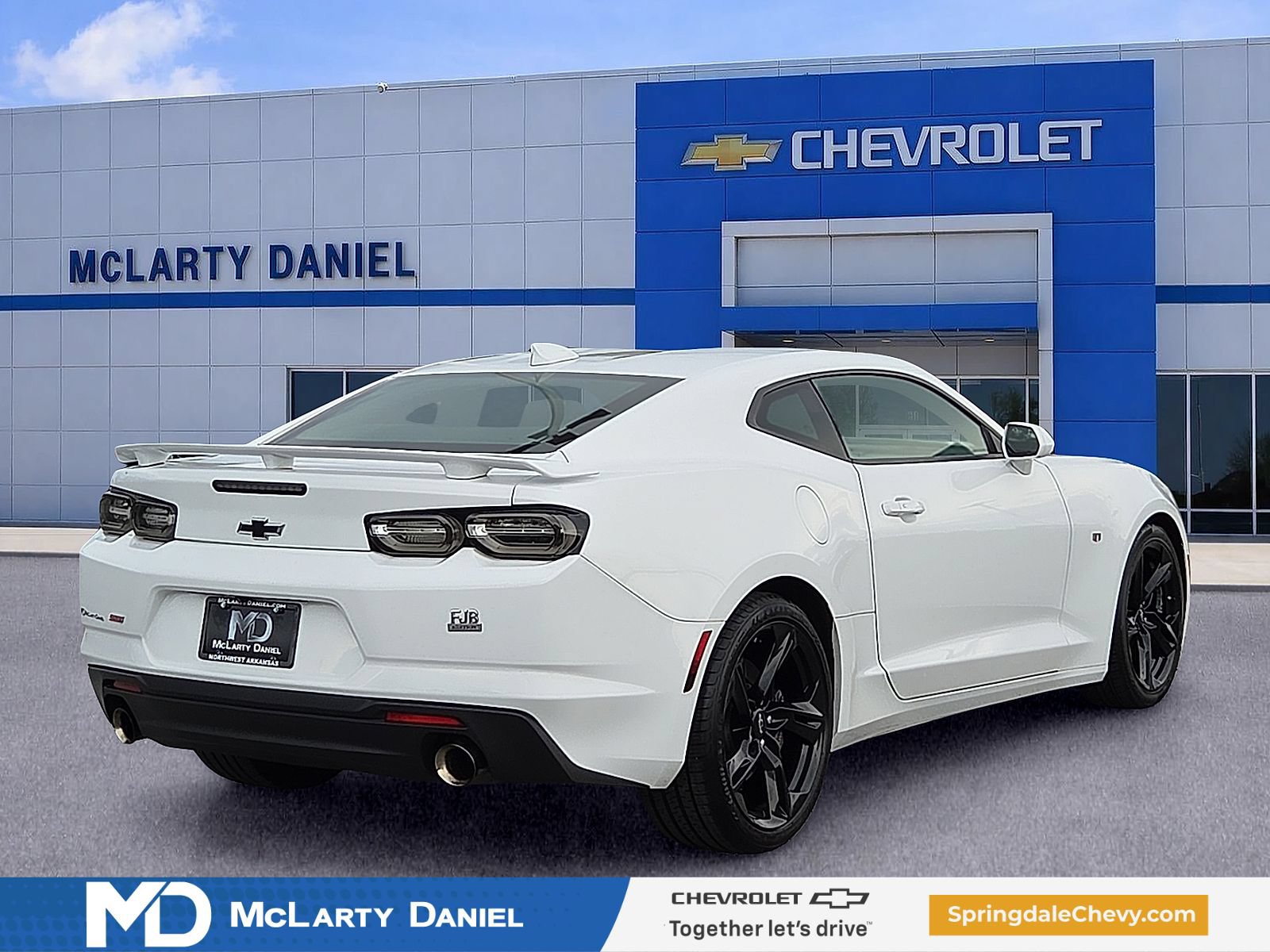 Used 2022 Chevrolet Camaro SS RWD image 5