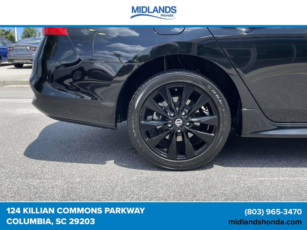Used 2018 Nissan Sentra SR w/ Technology Package FWD image 7