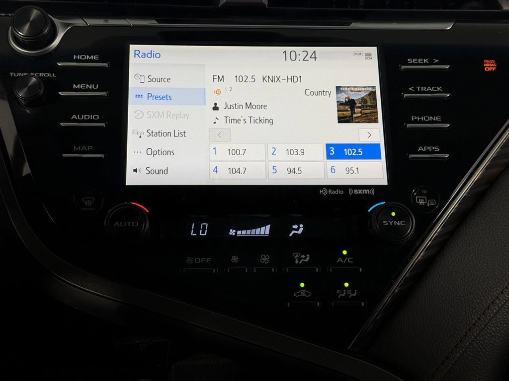 Used 2020 Toyota Camry XLE w/ Carpet Mat Package FWD image 17