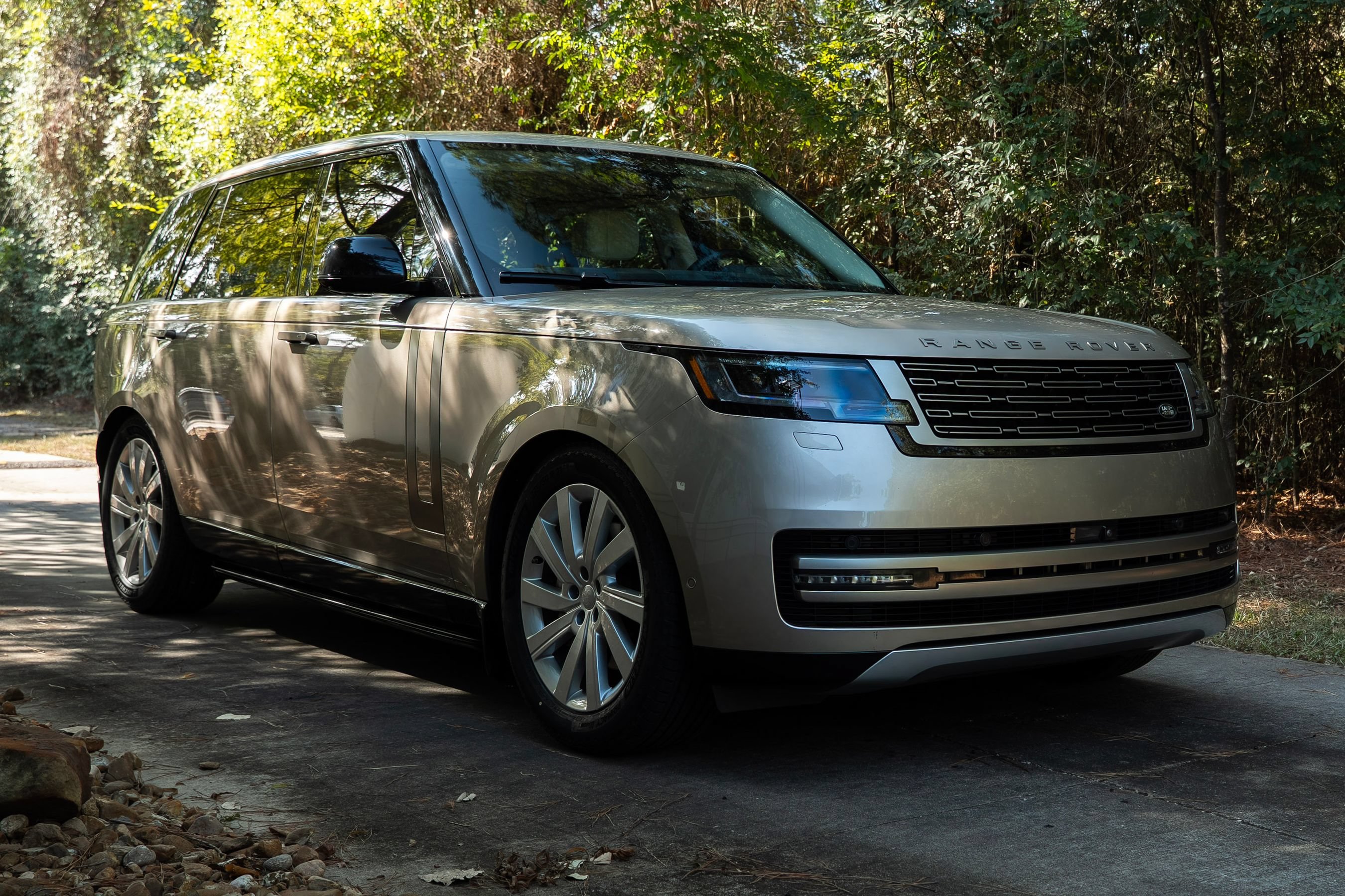 Used 2024 Land Rover Range Rover Long Wheelbase SE AWD/4WD image 13