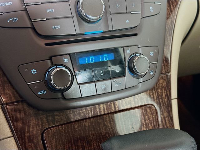 Used 2012 Buick Regal Leather image 15