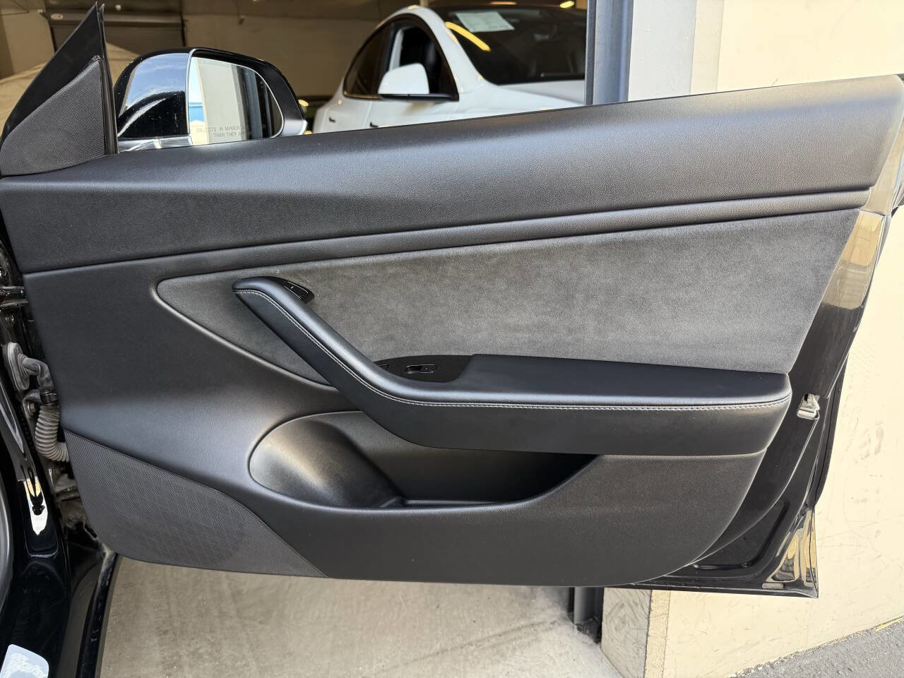 Used 2018 Tesla Model 3 Performance image 11