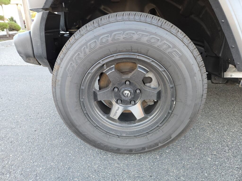 Used 2020 Jeep Wrangler Sport image 9