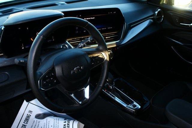 Used 2025 Chevrolet Trax ACTIV w/ Driver Confidence Package image 4