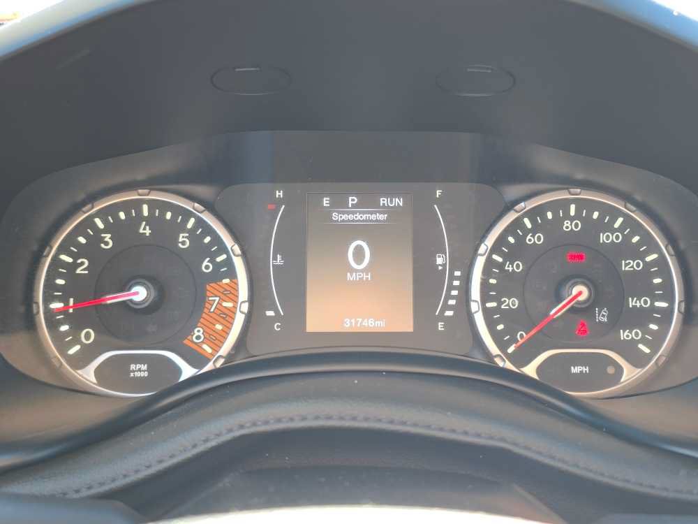Used 2023 Jeep Renegade Latitude AWD/4WD image 20